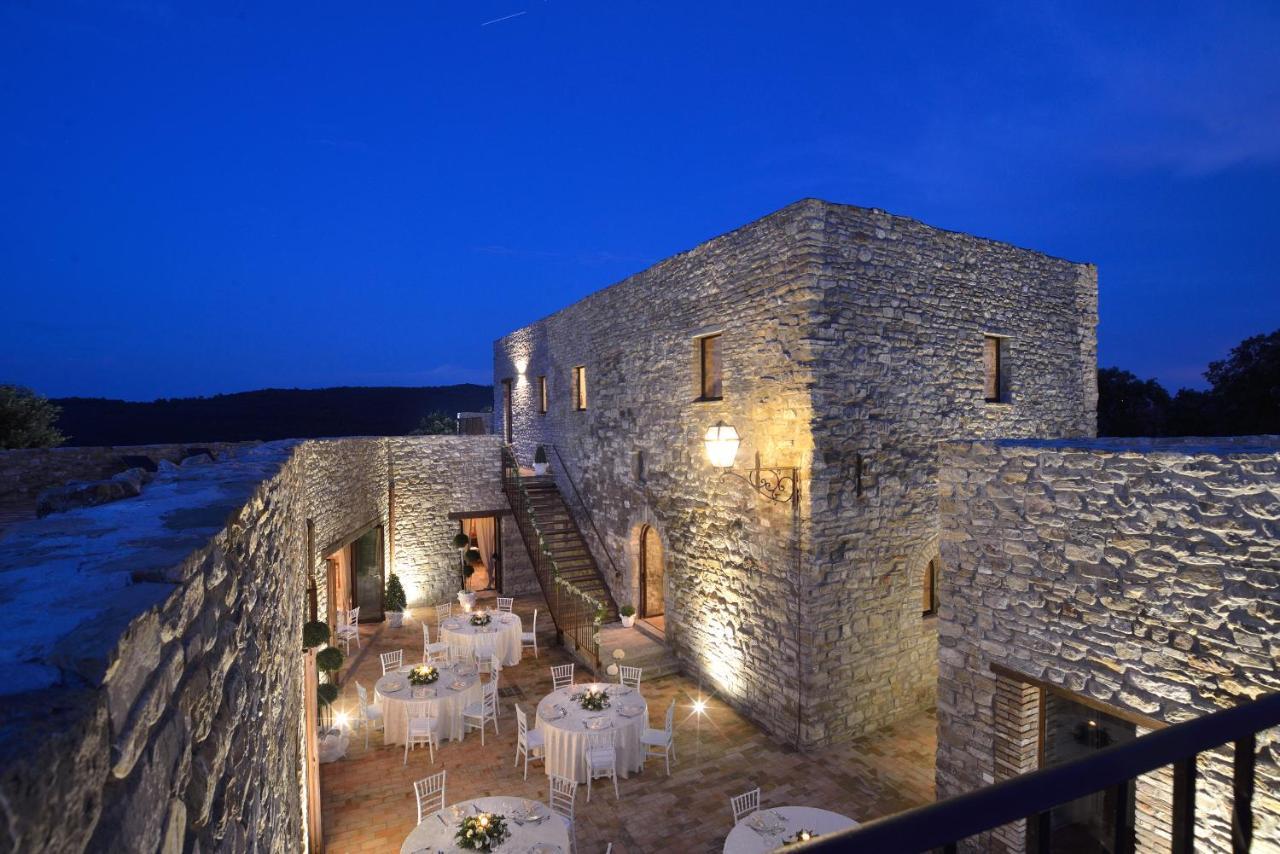 Tenuta Di Forte Sorgnano Gualdo Cattaneo Εξωτερικό φωτογραφία