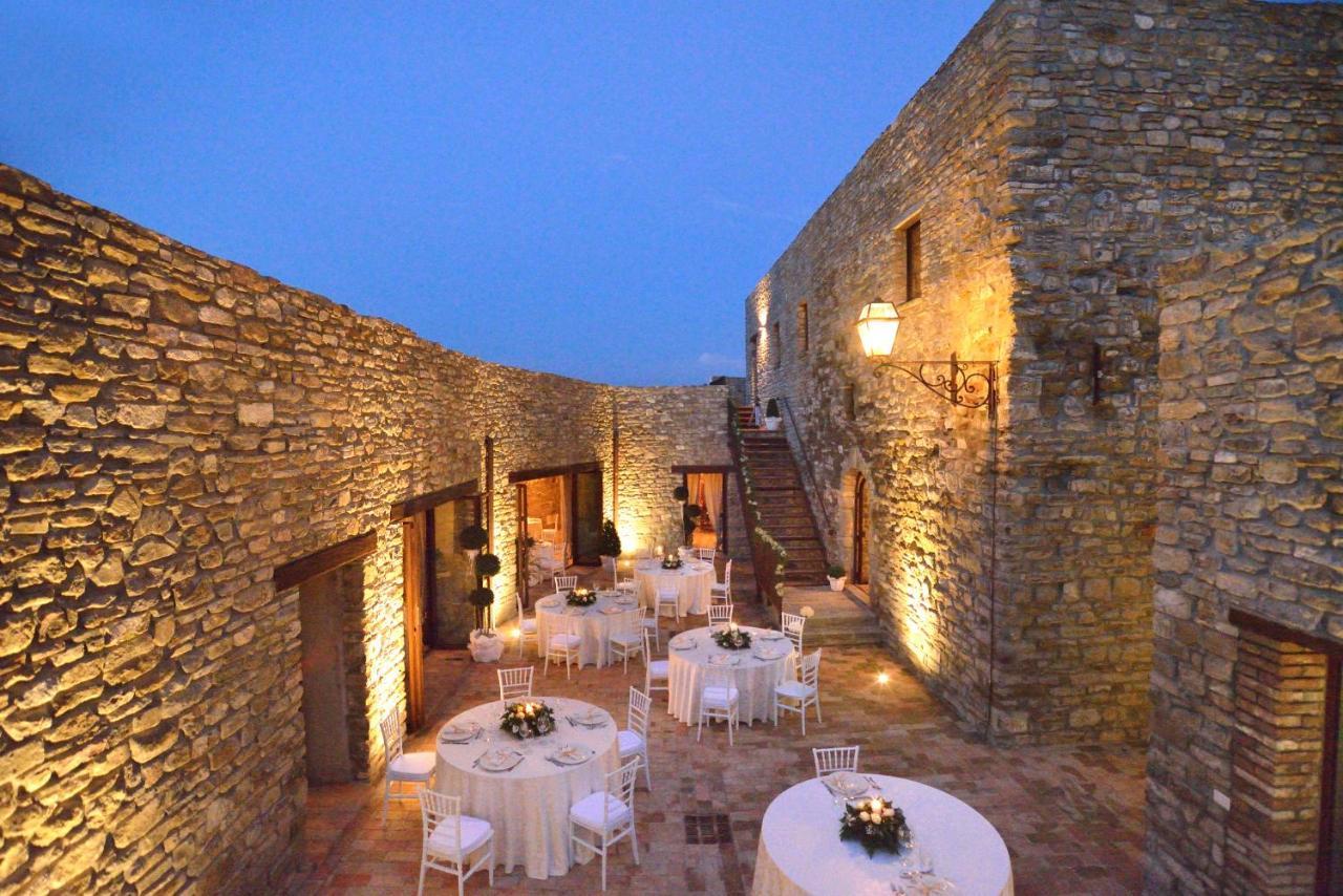 Tenuta Di Forte Sorgnano Gualdo Cattaneo Εξωτερικό φωτογραφία