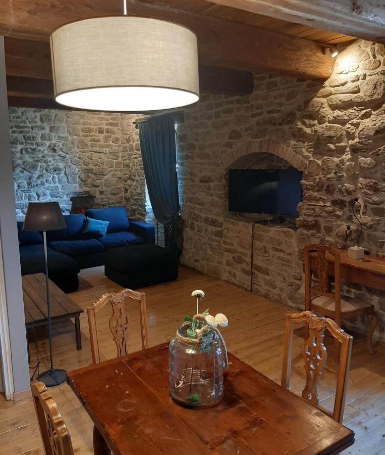 Tenuta Di Forte Sorgnano Gualdo Cattaneo Εξωτερικό φωτογραφία