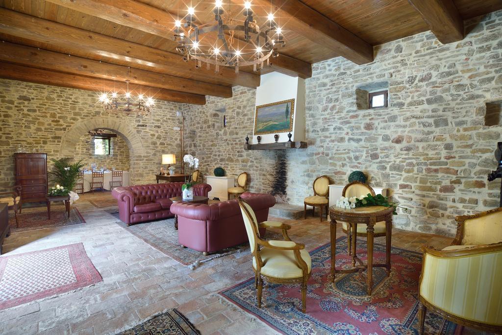 Tenuta Di Forte Sorgnano Gualdo Cattaneo Εξωτερικό φωτογραφία